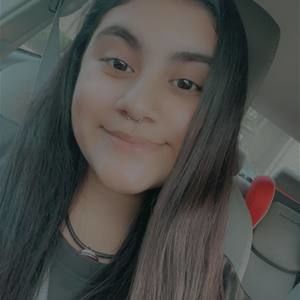 Meet your Posher, Stacy